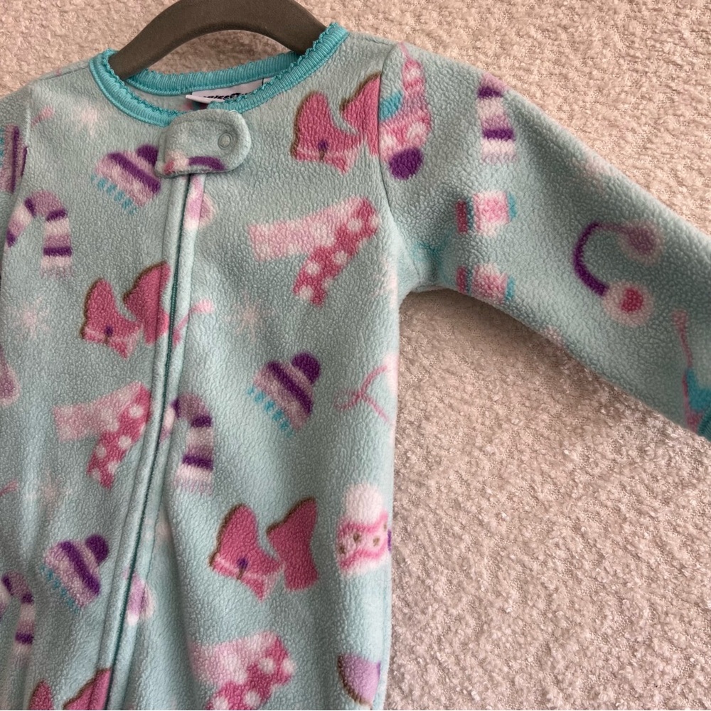 Babies R Us Vintage Baby Infant Fleece Winter Pajamas Size 3 Months - Picture 4 of 9